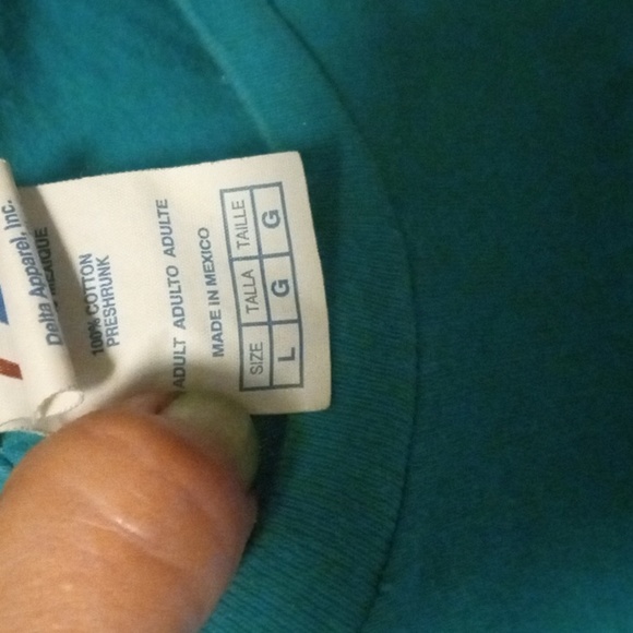 🟢BOGO🟢Real tree Shirt - Picture 4 of 4